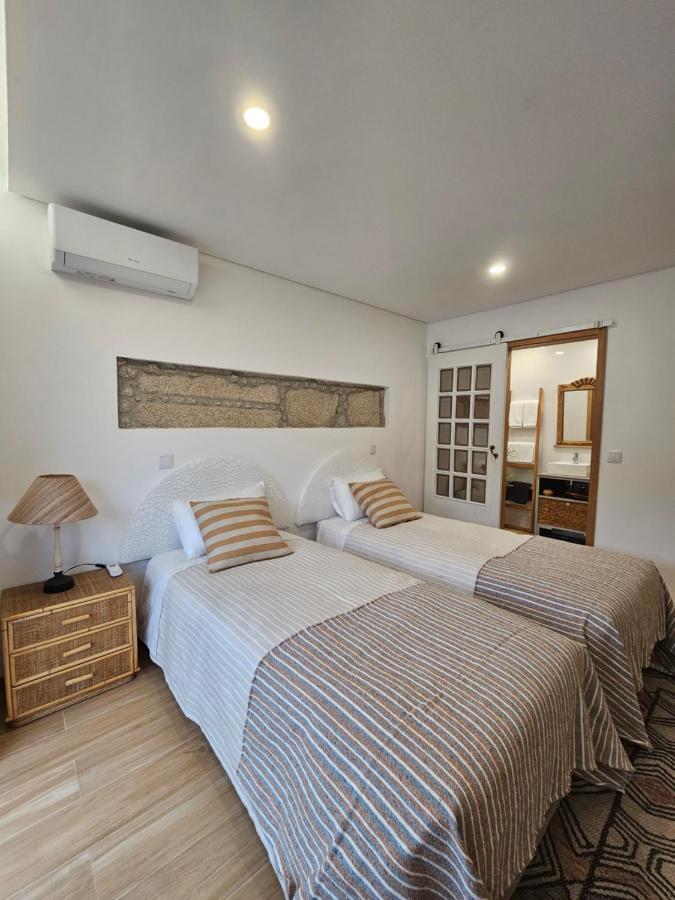 On The Way - Mindelo Beach/Guest House Exterior photo